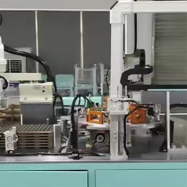 Automatic Labeling Machine for Disposable Anti-Fog Lens Clips